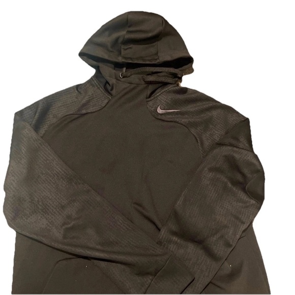 Nike therma hoodie - Picture 1 of 3